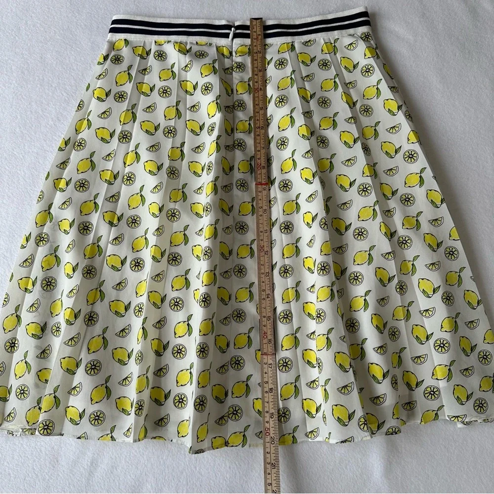 J.Crew Lemon Pattern Pleated Skirt‎ Preppy Summer White Lined Women’s Size 00